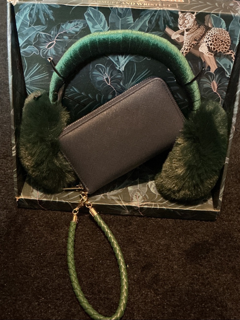 Unbranded Green Faux-Fur Wristlet Clutch with Braided Strap